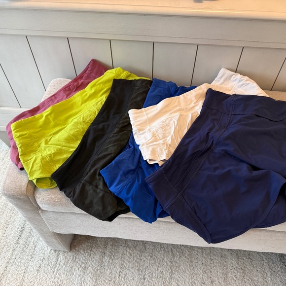 Lululemon - Picture 1 of 2